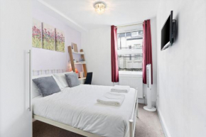 Stay by Brighton Modern Comfort in the City